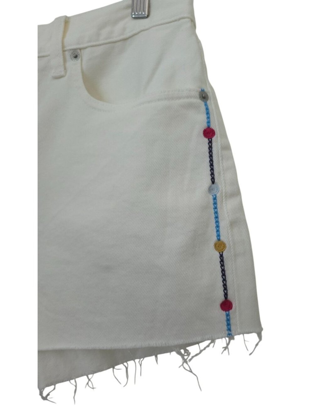 Lucky Brand White Embroidered Denim Relaxed Shorts Frayed Hem Women's Sz 8/29 - Picture 3 of 9